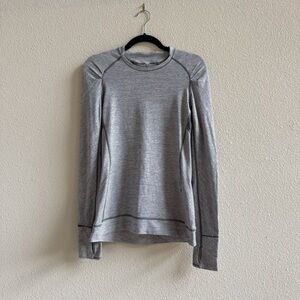 Lululemon Long Sleeve Top Womens 8 Grey Striped Excellent Thumbholes Pocket